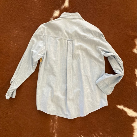 *Vintage* Western Custom Embroidered Lightweight Denim Button-Up - Picture 2 of 3